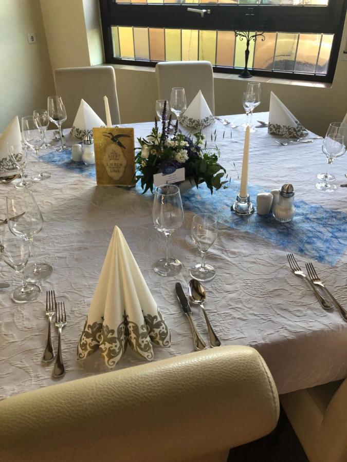 Hotel Restaurant Zum Schwanen Брухкёбель Экстерьер фото